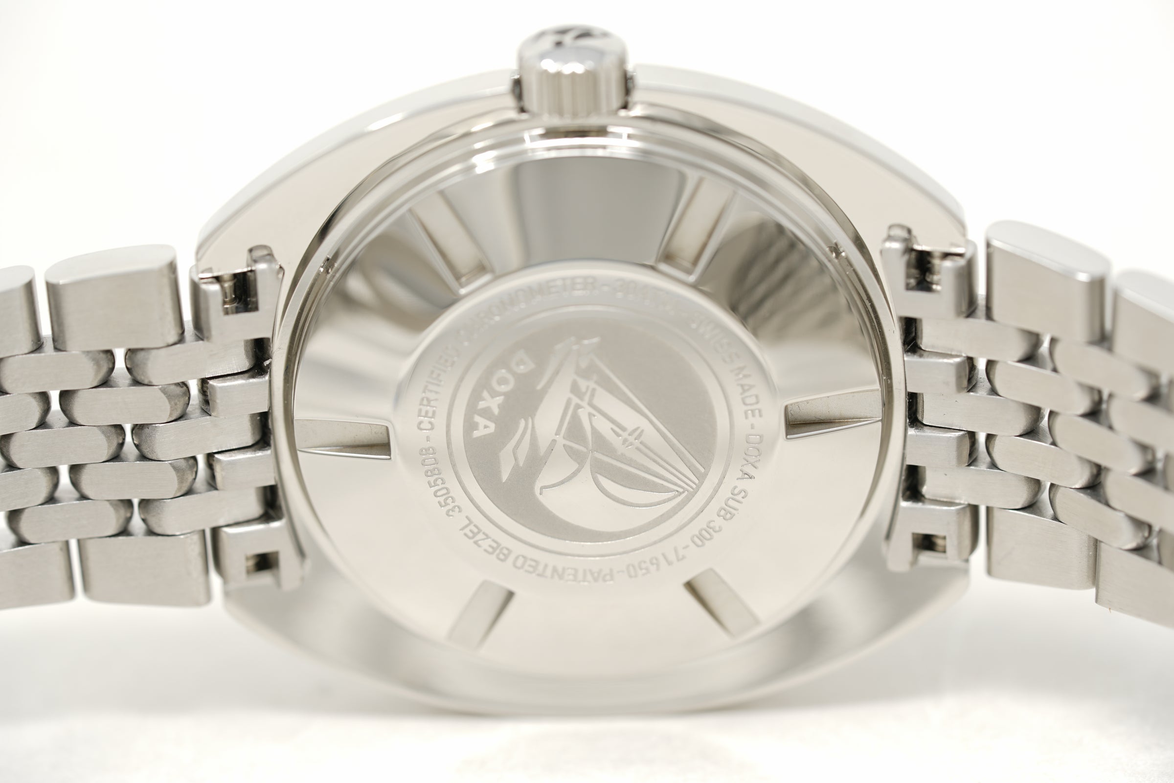 Pre-Owned Doxa SUB 300 Sea Emerald 821.10.131.10