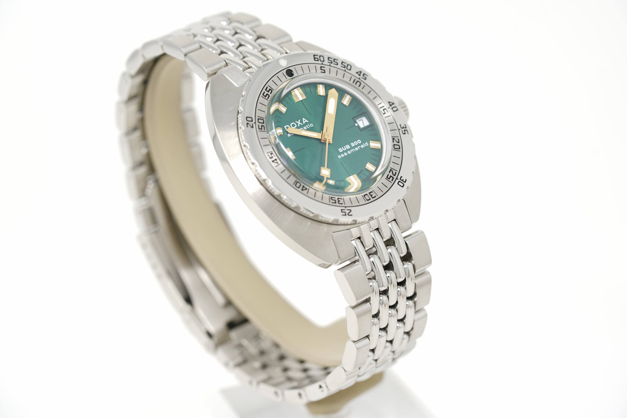 Pre-Owned Doxa SUB 300 Sea Emerald 821.10.131.10