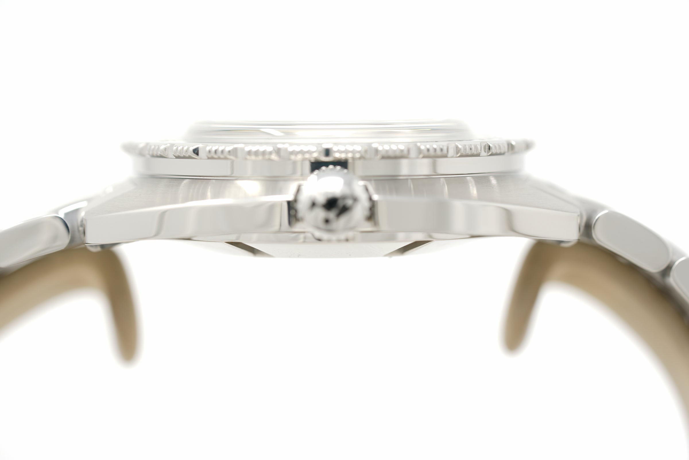 Pre-Owned Doxa SUB 300 Sea Emerald 821.10.131.10